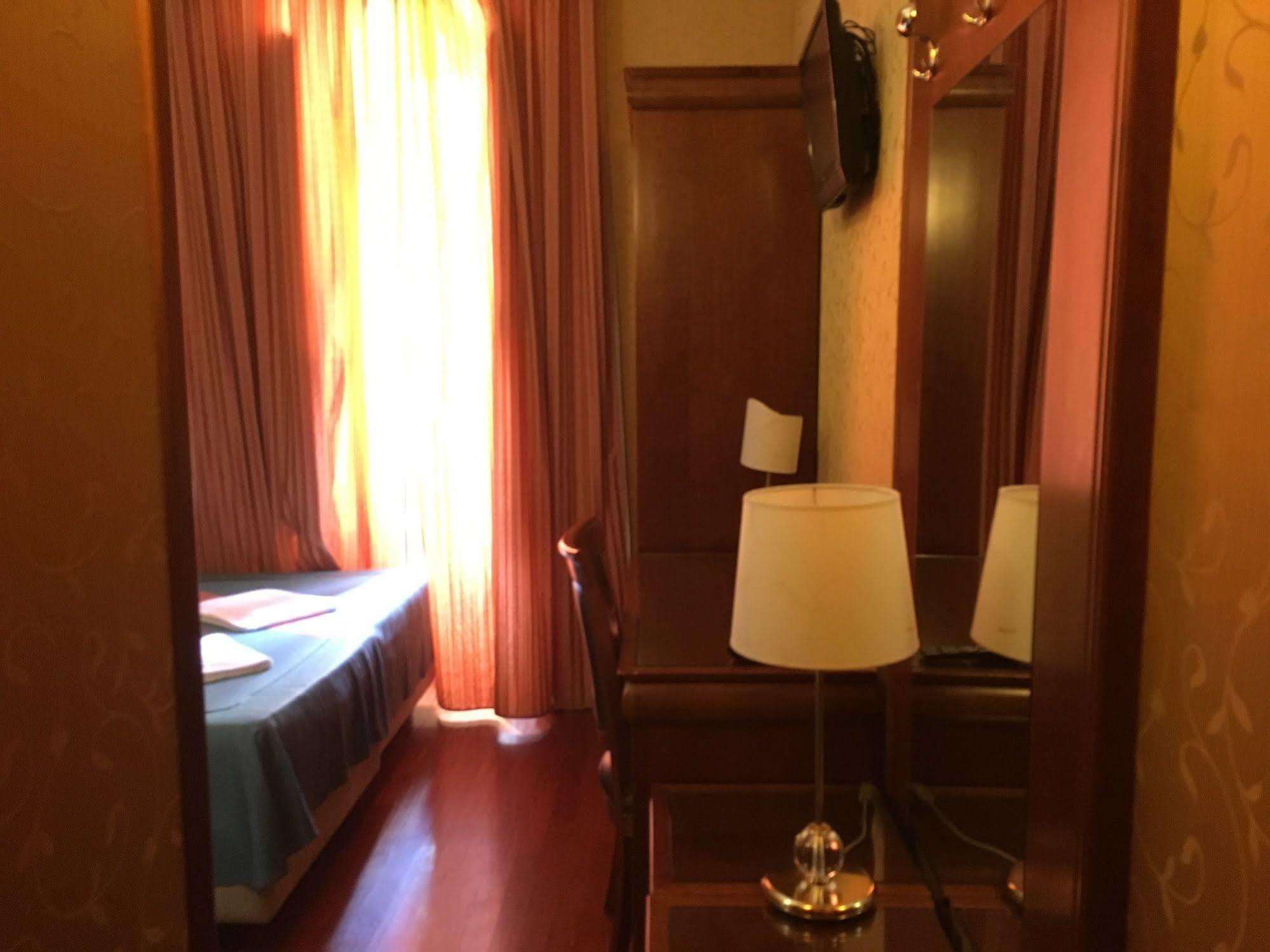Hotel Divine Rome Exterior photo