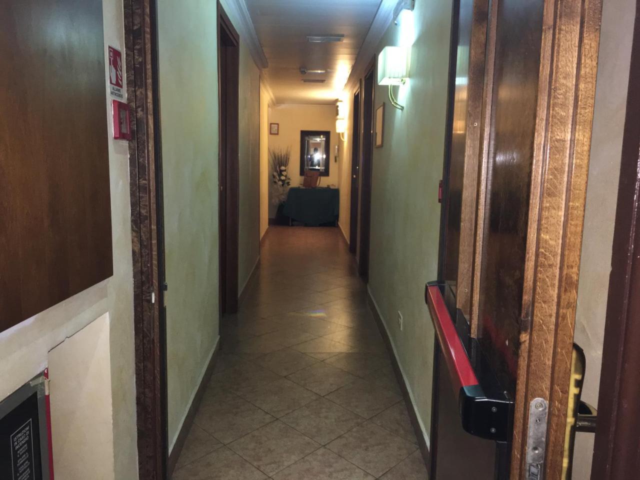 Hotel Divine Rome Exterior photo